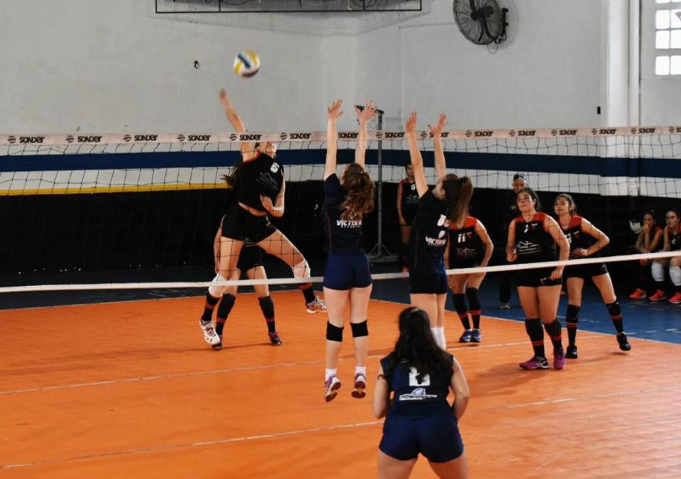 ROSARIO RECIBE LA COPA PROVINCIAL DE CLUBES SUB 17