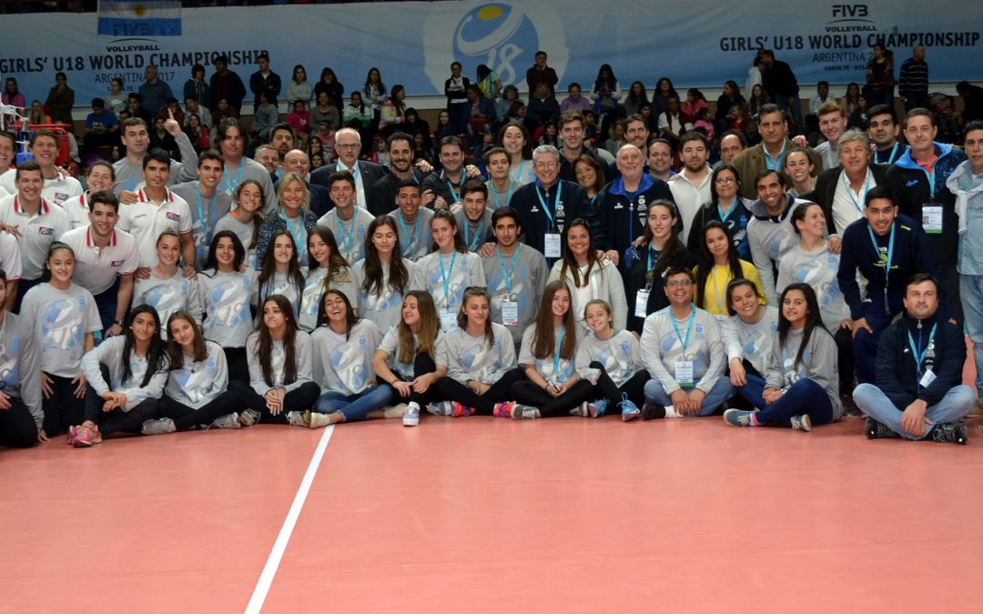 SATISFECHOS, COMPROMETIDOS Y AGRADECIDOS